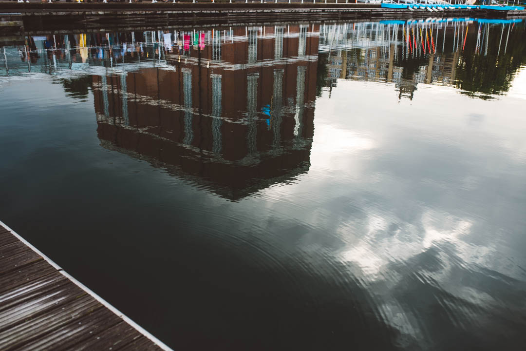 quirky photo water reflexion