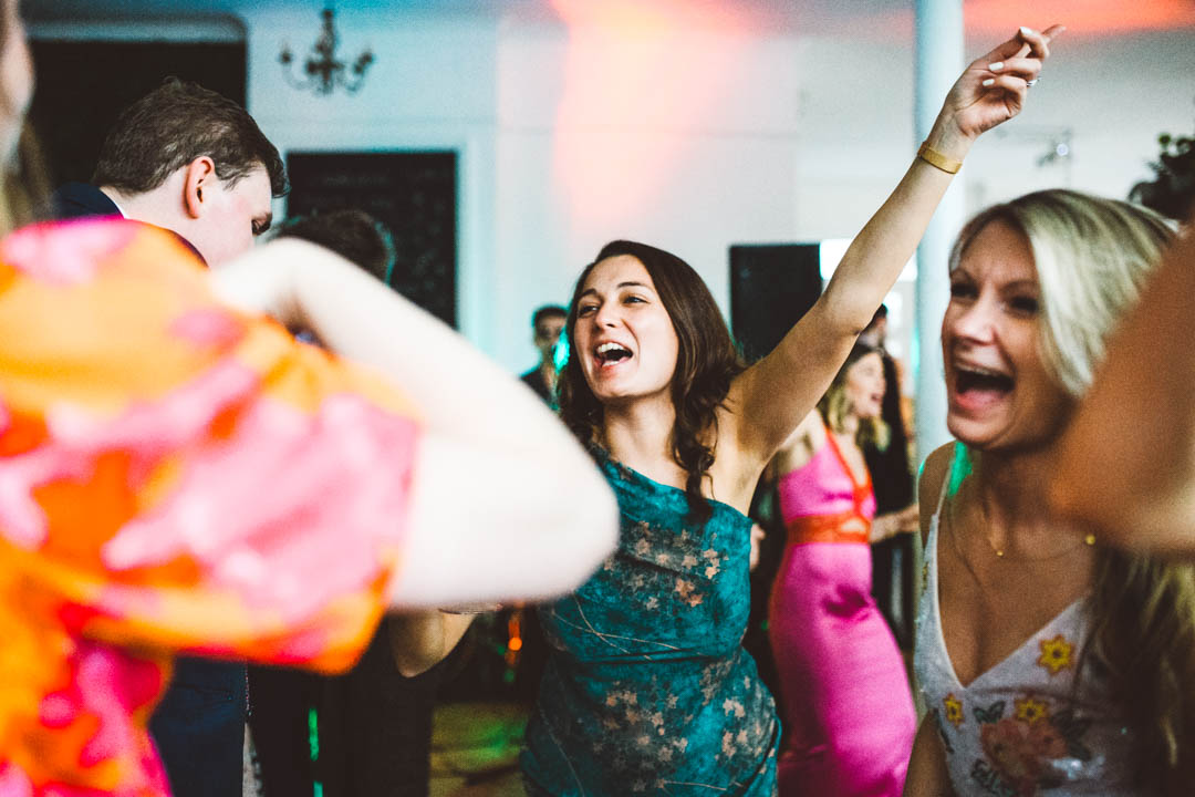 guest dancing at Jolly Gardeners wedding