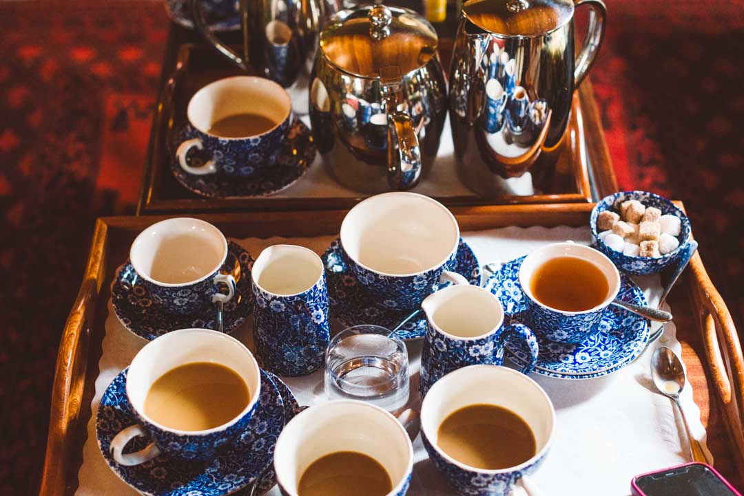 getting ready wedding photos coffee set