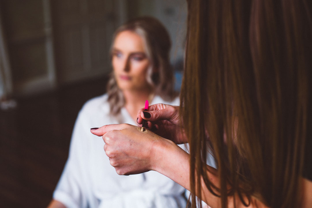 getting ready photos wedding