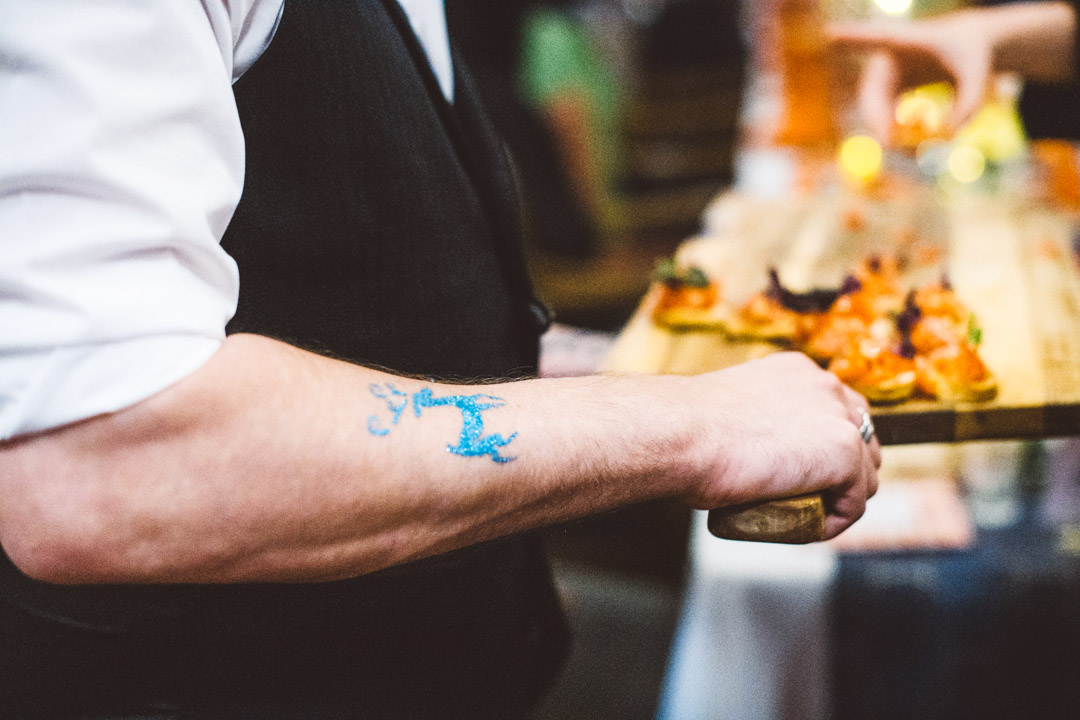 candid wedding photography quirky detail