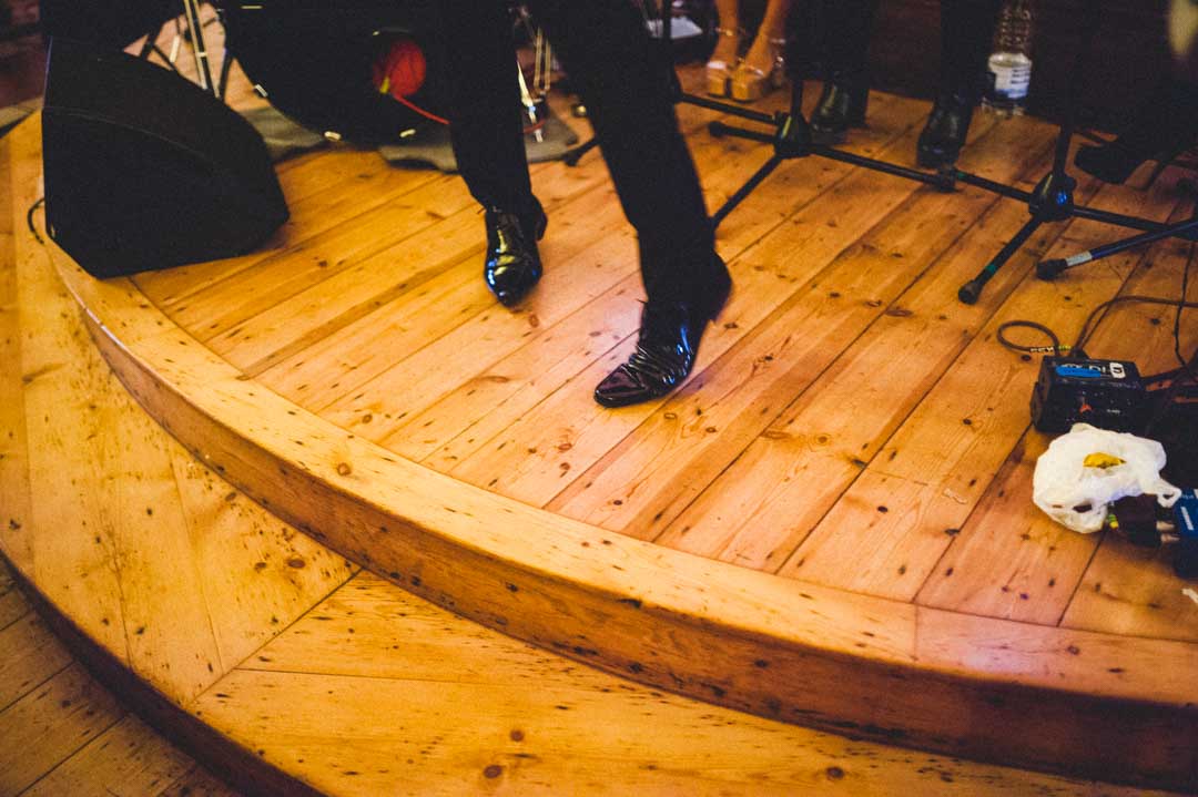 wedding band detail feet